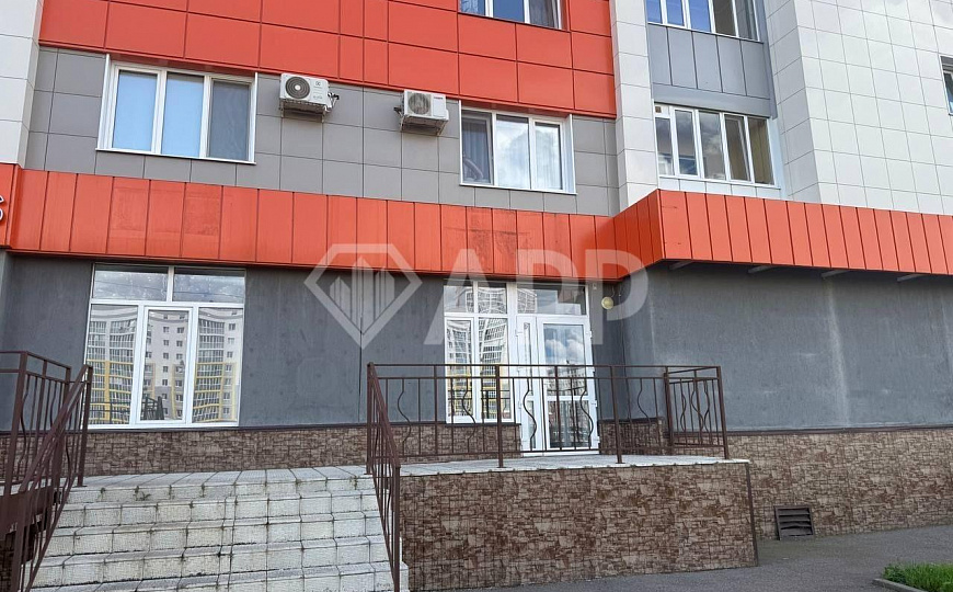 Помещение свободного назначения на красной линии фото