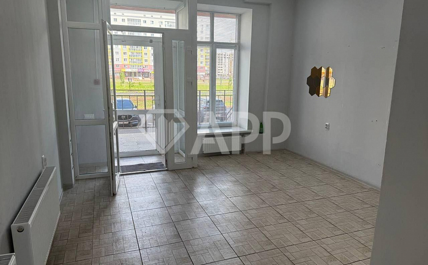 Помещение свободного назначения на красной линии фото