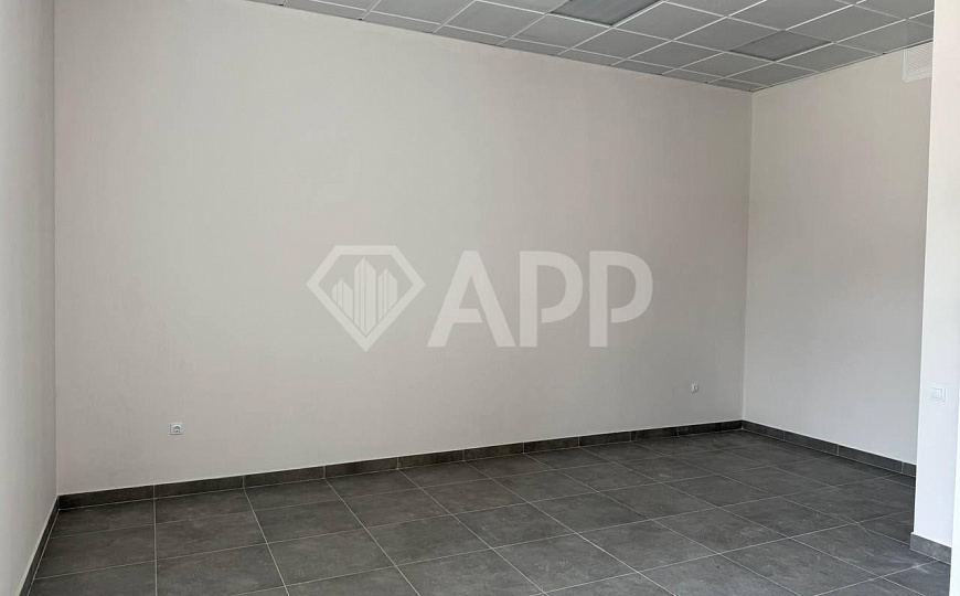 Помещение свободного назначение в новом ЖК фото