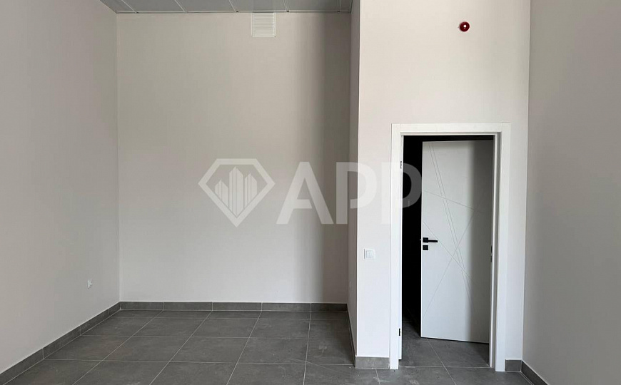 Помещение свободного назначение в новом ЖК фото