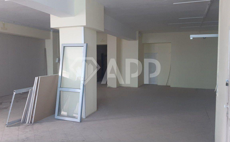 Помещение свободного назначения на Артема 140 фото