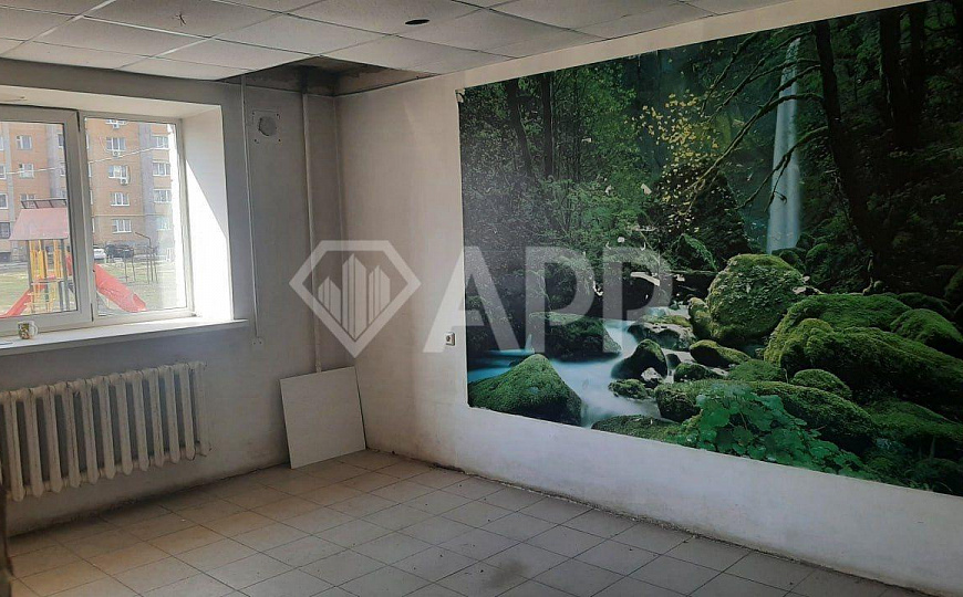 Помещение свободного назначения на Артема 140 фото