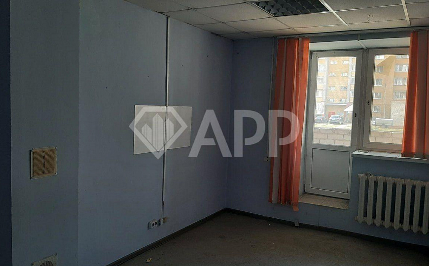 Помещение свободного назначения на Артема 140 фото