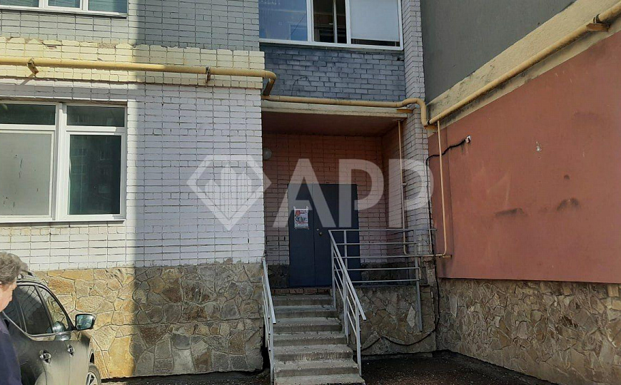 Помещение свободного назначения на Артема 140 фото