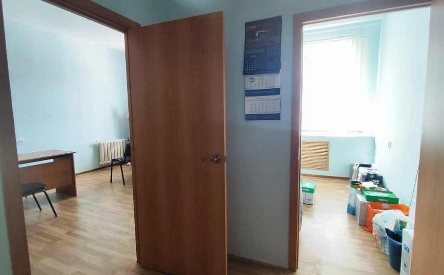 Сдается офис, 33,1 м² из двух комнат с кондиционером и мебелью фото