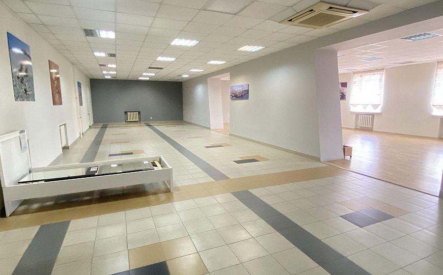 Помещение свободного назначения, 235 м² фото