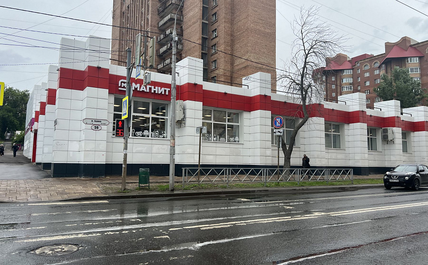 Отдельно стоящее здание рядом с Магнитом, 800 м² фото