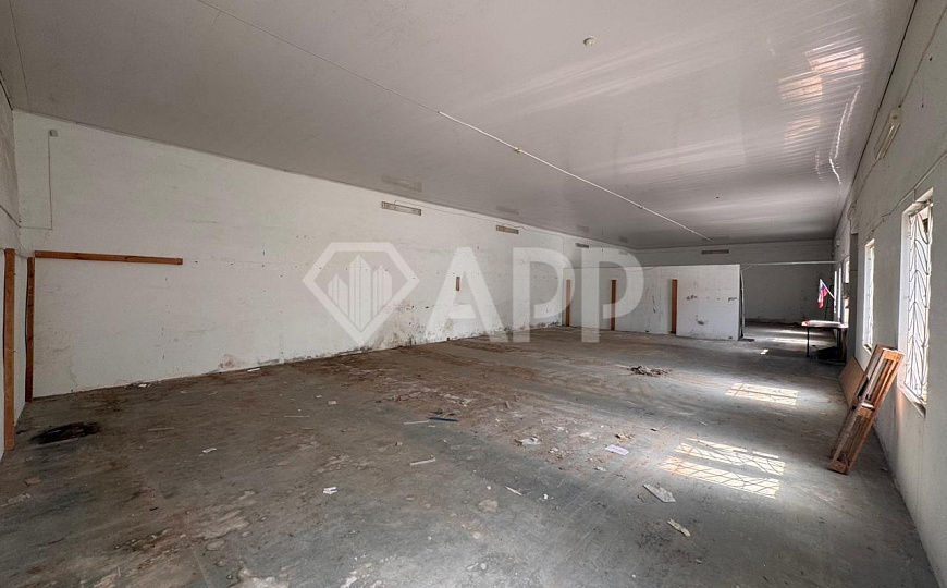 Сдаю складское помещение, 218 м² фото