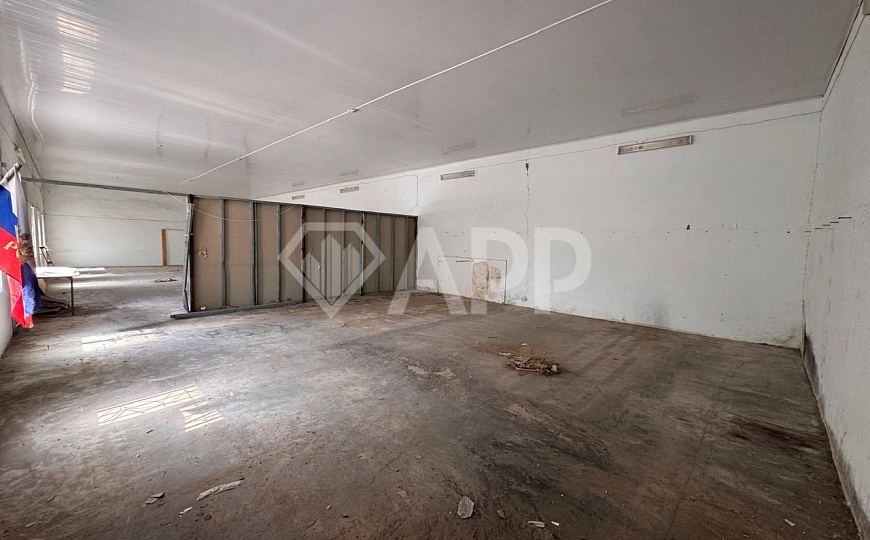 Сдаю складское помещение, 218 м² фото