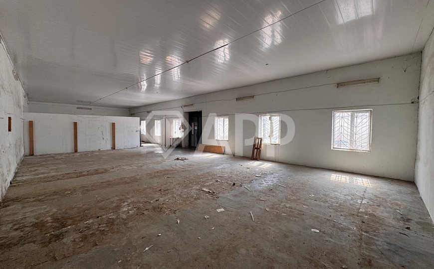 Сдаю складское помещение, 218 м² фото