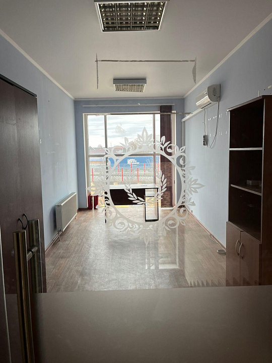 Сдам офисное помещение, 180 м² фото