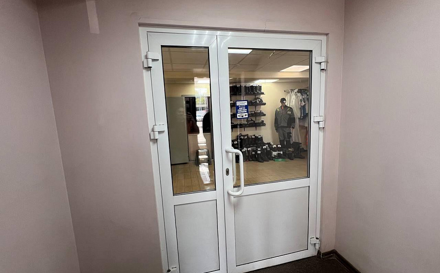 Аренда торгово-офисных помещений в самом оживленном районе города фото