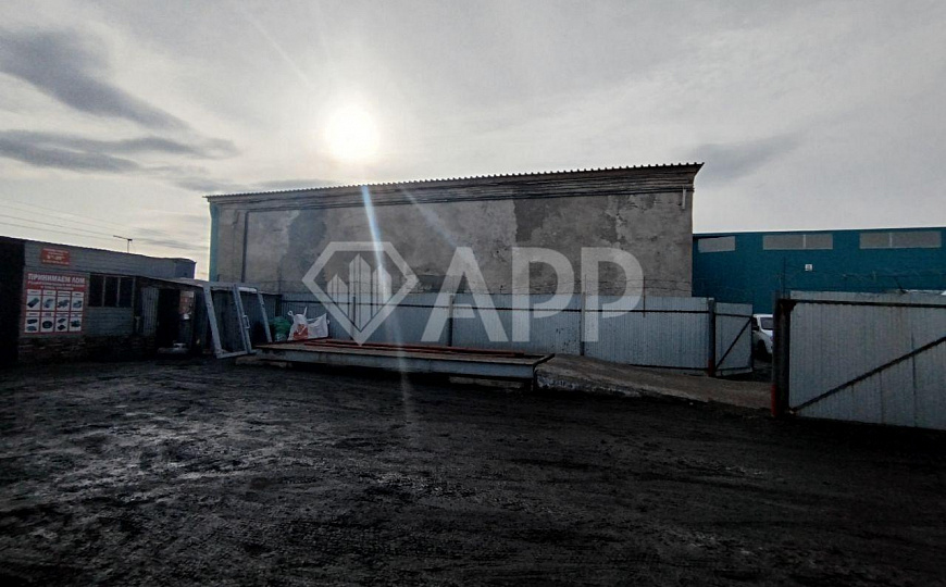 Продается база с теплым и холодными складами, 2466кв.м фото