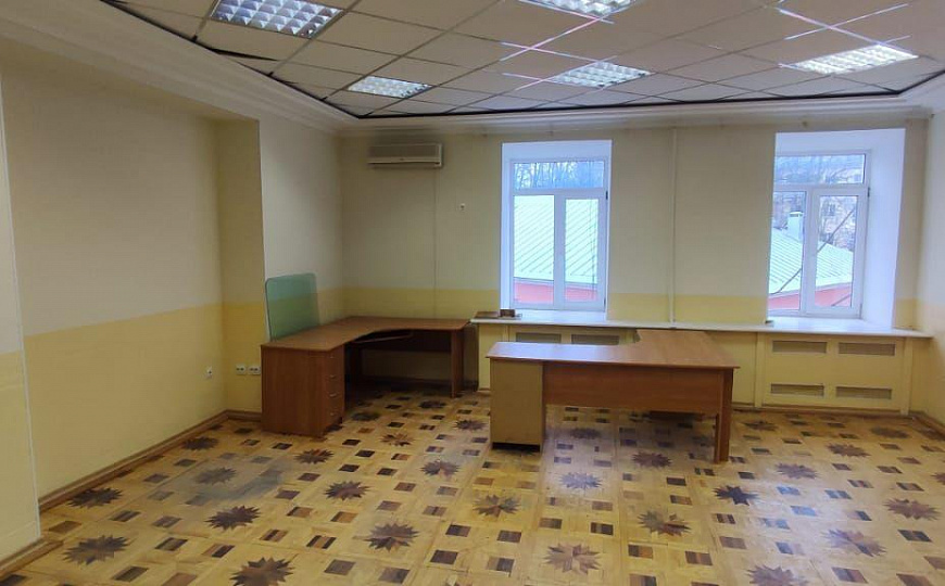 Сдам офисное помещение, 370 м² фото