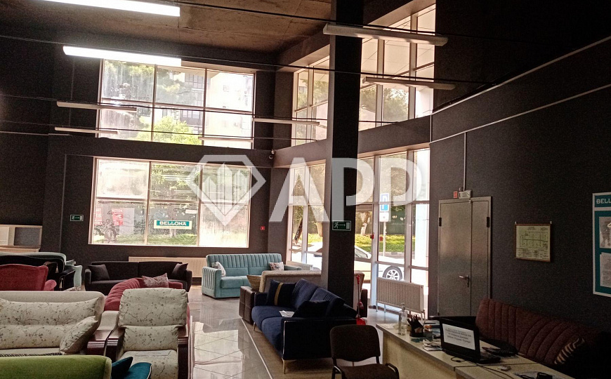 Продаю отдельно стоящее здание с НДС, 1 369,2 м² фото