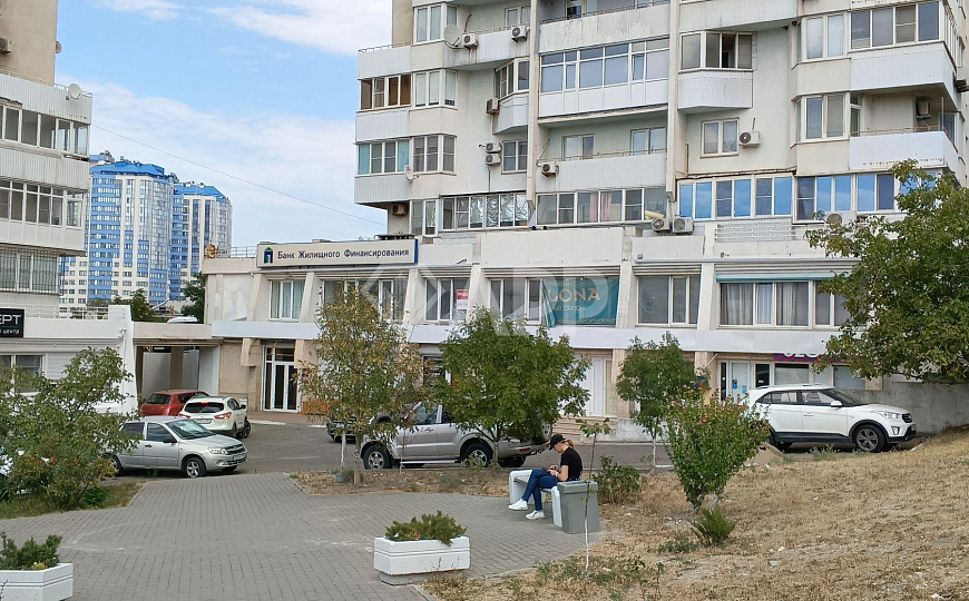 Продаю фасадное помещение с НДС, 152,3 м² фото