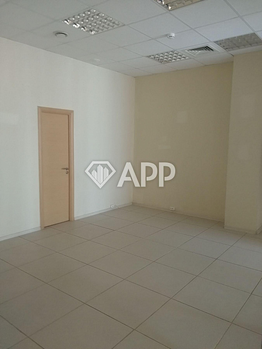 Продаю фасадное помещение с НДС, 152,3 м² фото