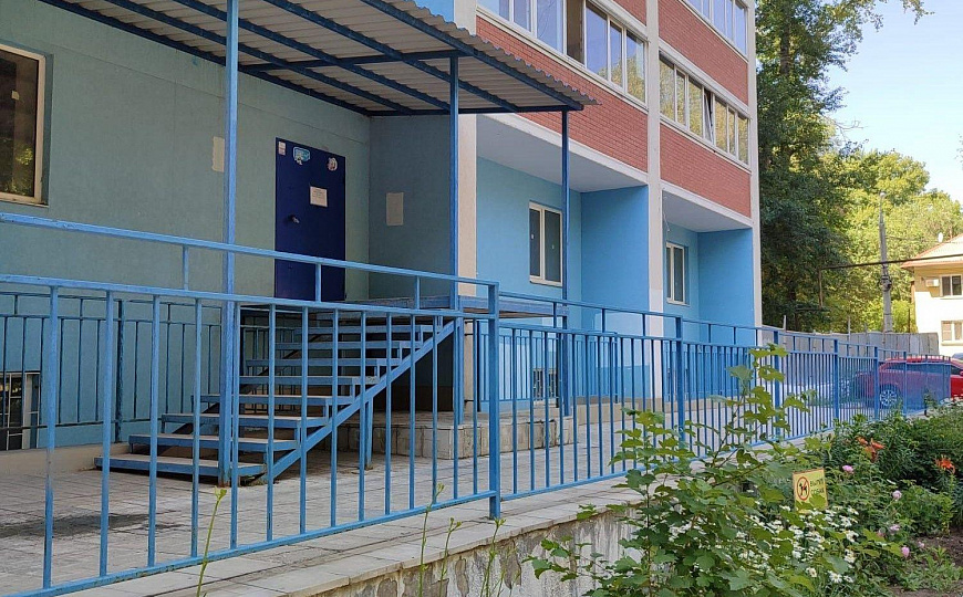 Помещение с отдельным входом, 245 м2  фото