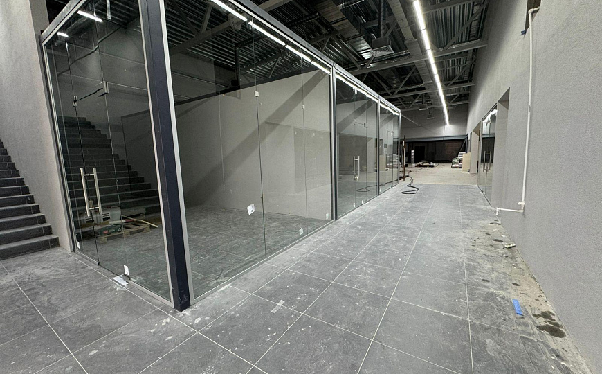 Сдаются торговые площади от 20 м2 в Новом ТЦ фото