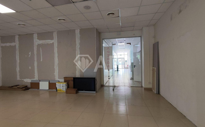 Сдам торговое помещение 100 м. в Гольяново. фото