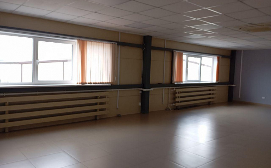 Склад теплый 1300м² и офис 500м² фото