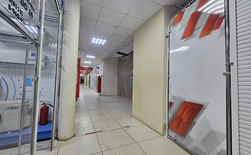Сдам помещение свободного назначения, 8 м² - 1 эт., 40 м² - цоколь фото