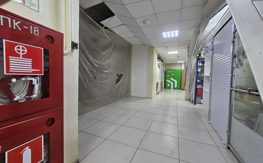 Сдам помещение свободного назначения, 8 м² - 1 эт., 40 м² - цоколь фото