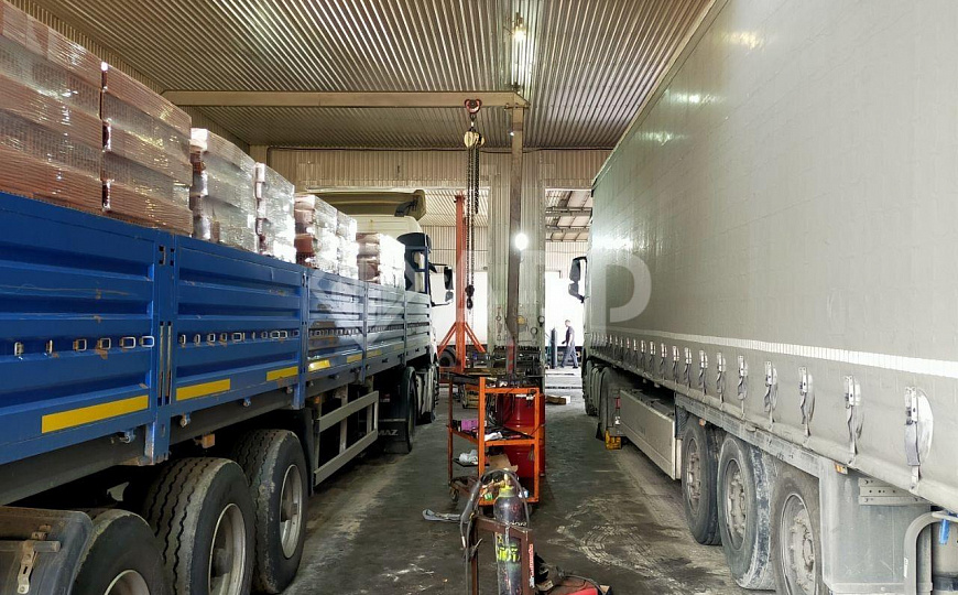 Продаю здание и землю на первой линии М7 фото