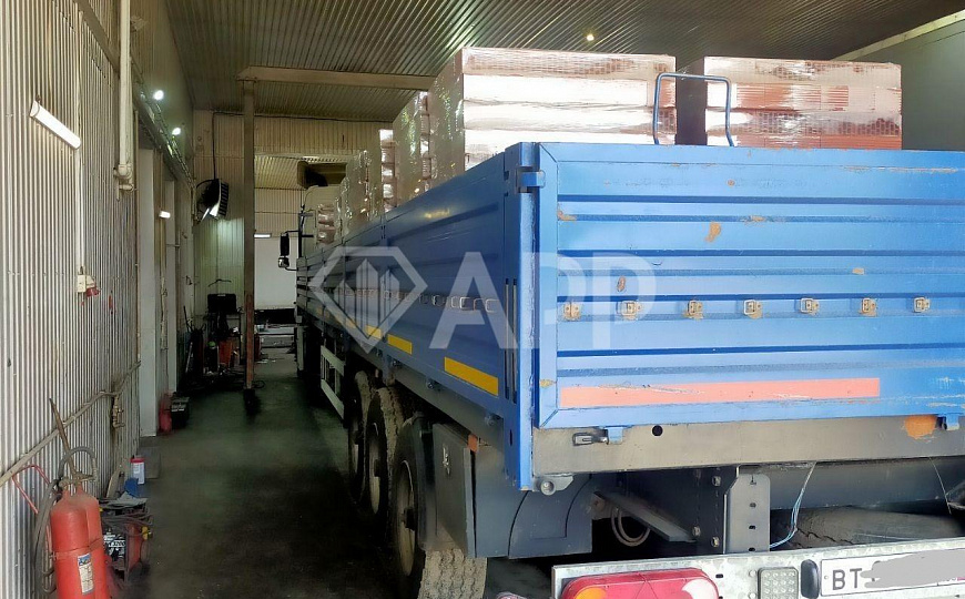 Продаю здание и землю на первой линии М7 фото