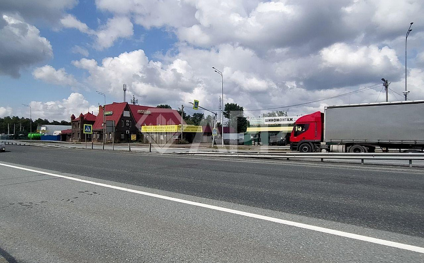 Продаю здание и землю на первой линии М7 фото