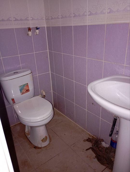 Магазин 63 квм и 107 м² фото