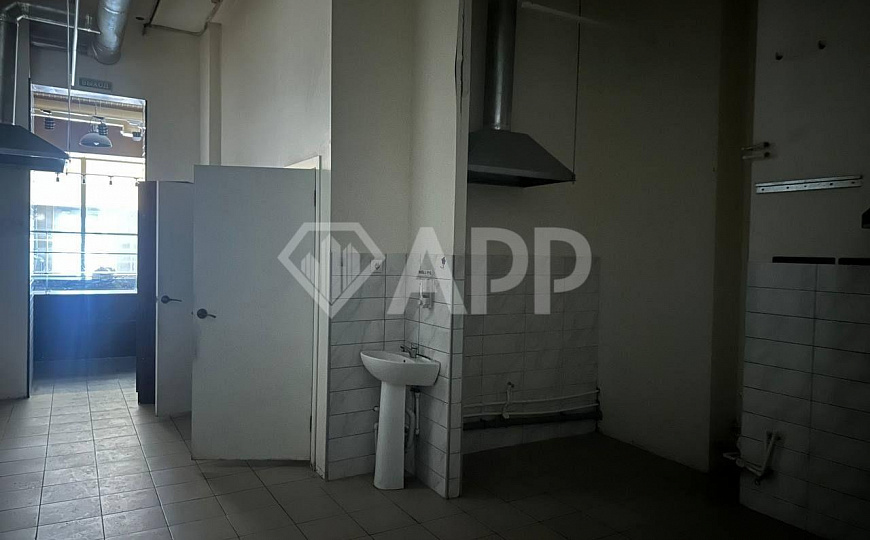 Продается коммерческое помещение фото