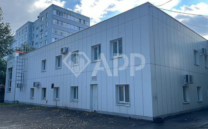 Сдаю 90 м² на первом этаже первой линии фото