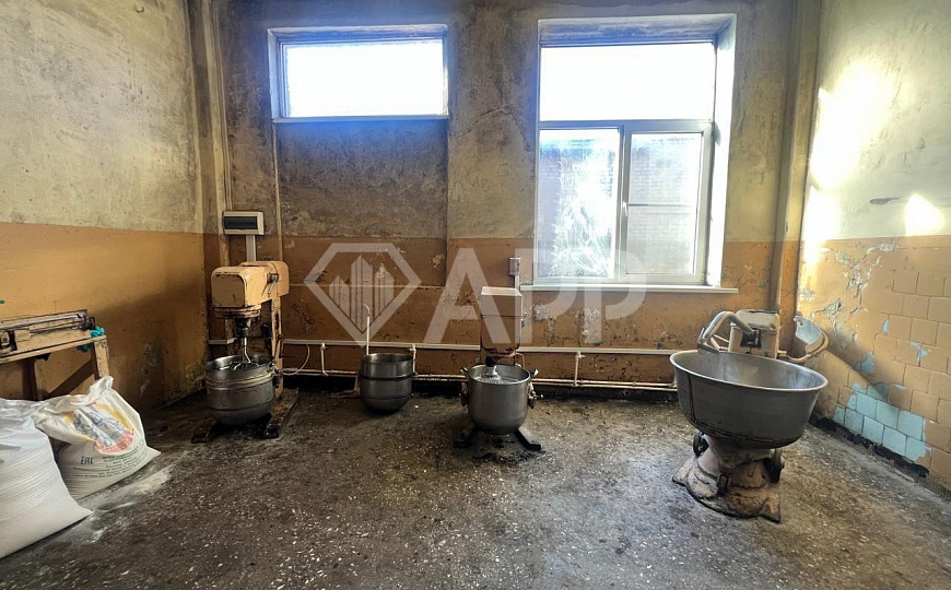 Сдам производственное помещение-склад, 225 м².  фото