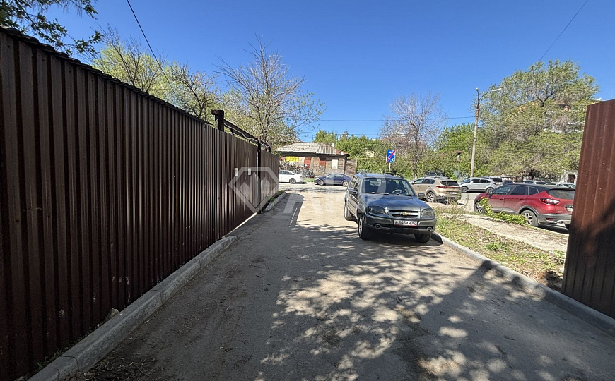Склад с пандусом в центре городе , 400 м² фото