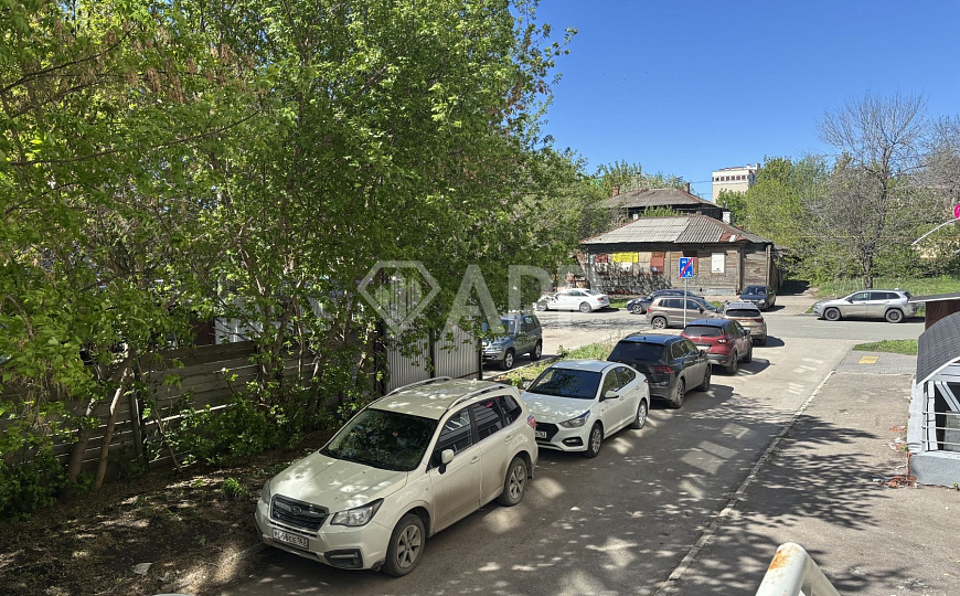 Склад с пандусом в центре городе , 400 м² фото