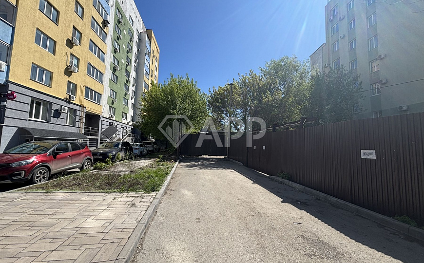 Склад с пандусом в центре городе , 400 м² фото