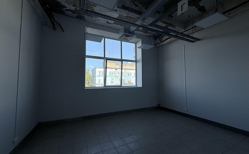 Сдам офисное помещение, 25,8 м² с водой фото