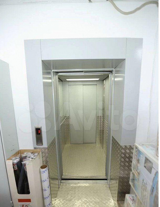 Сдается 2 этаж торгового центра фото