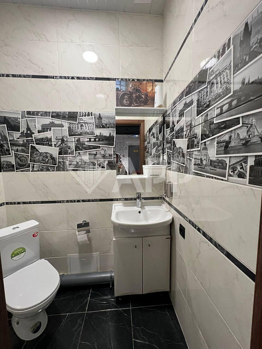 Продается помещение на первой линии, центр города фото