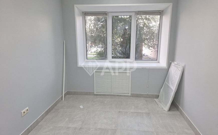 Сдам помещение на первой линии, 16м² фото