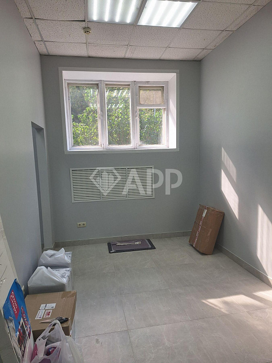 Сдам помещение на первой линии, 16м² фото