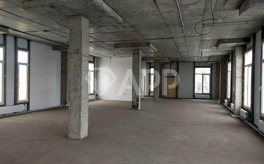 Сдаю 250м² на первой линии фото