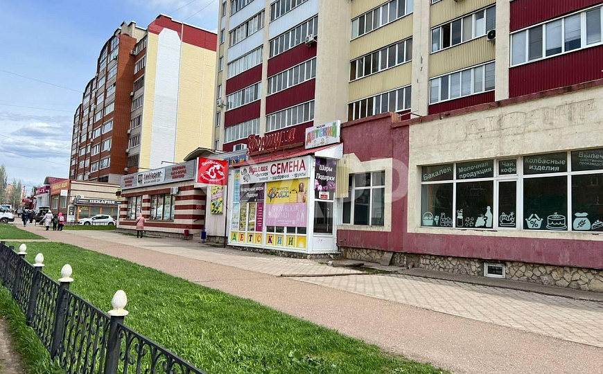 Сдам помещение свободного назначения ( красная линия ) фото