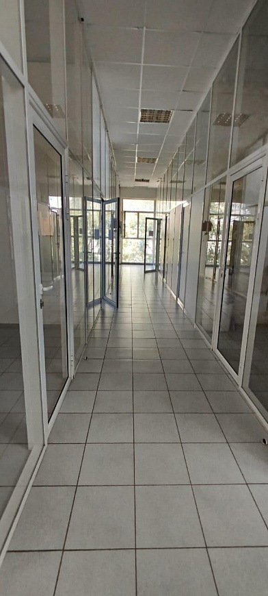 Помещение в Торговом комплексе Октава, 33 м² фото