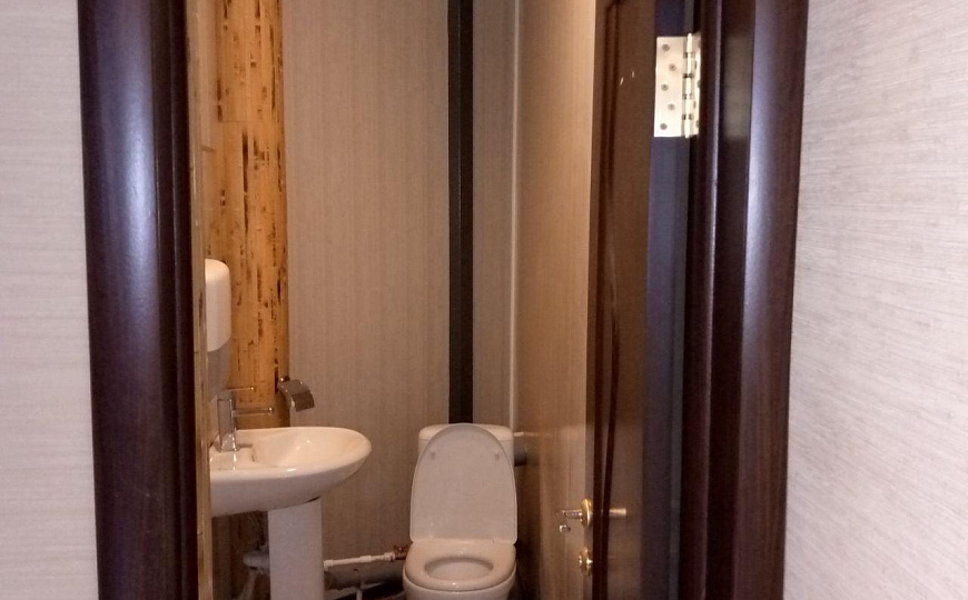 Помещение свободного назначения 97,8 м² в спальном районе города фото