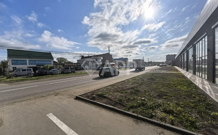 Сдам торговое помещение, 80 м² фото