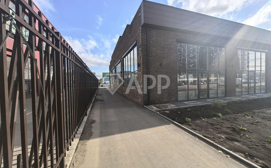 Сдам торговое помещение, 80 м² фото