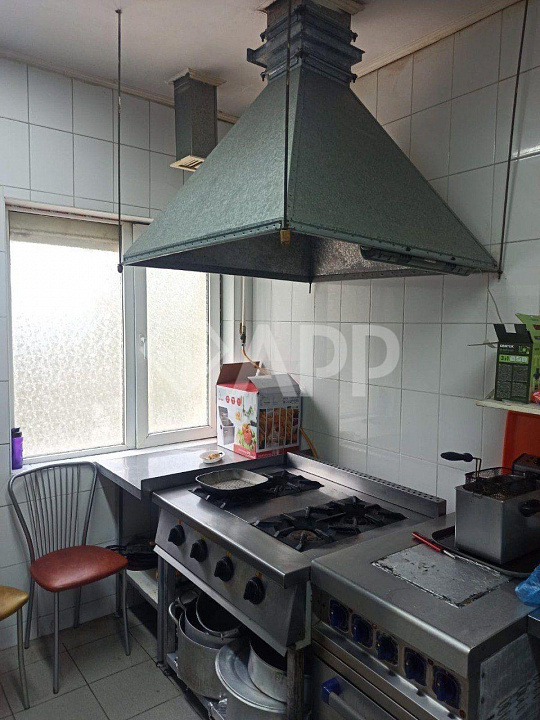 Продаю отдельно стоящее здание, 170 м² фото