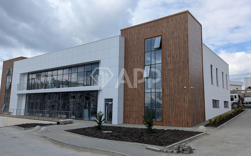 Сдаю помещение свободного назначения, 590 м² фото